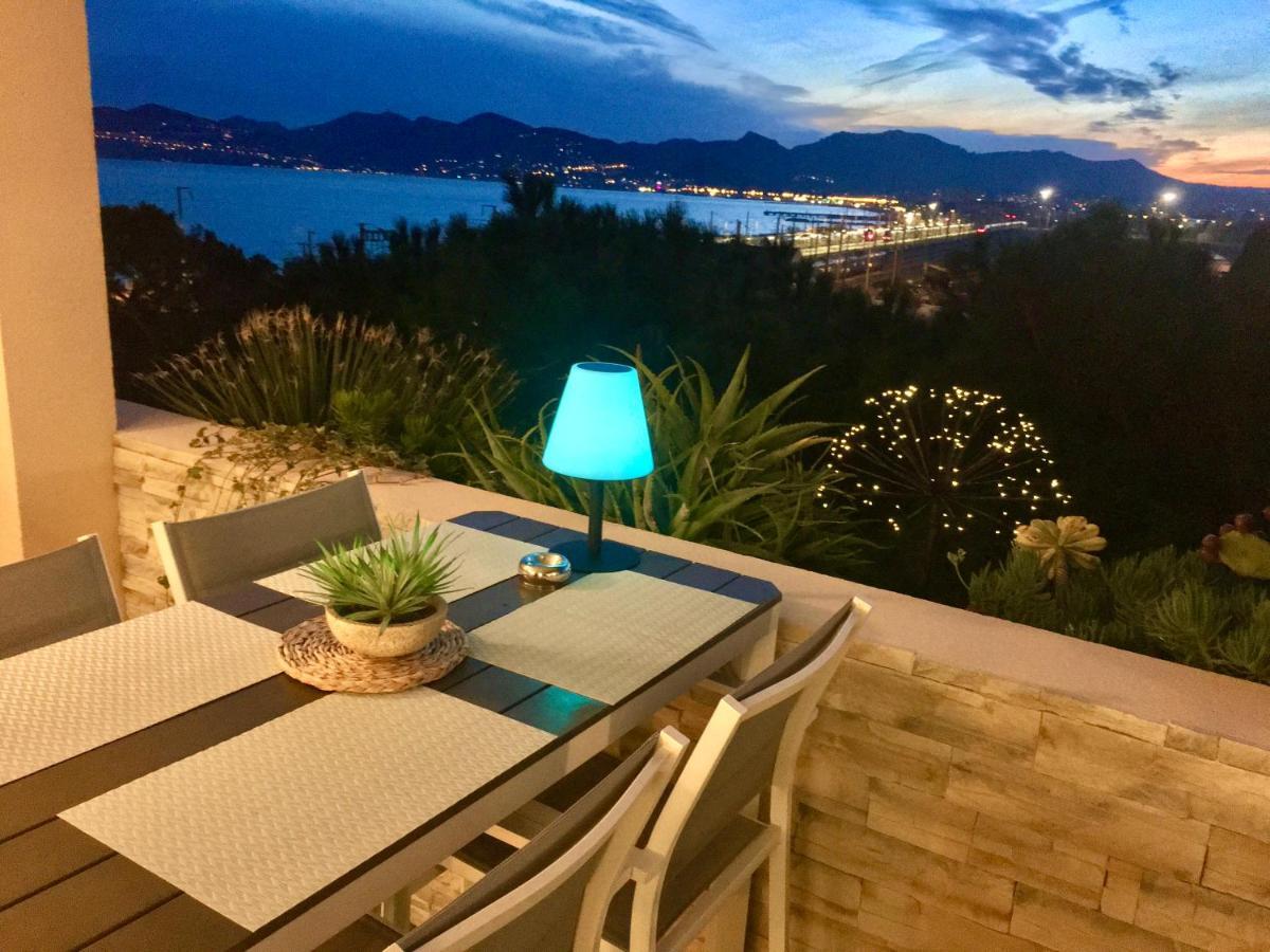 Myhome Riviera - Sea View Apartment