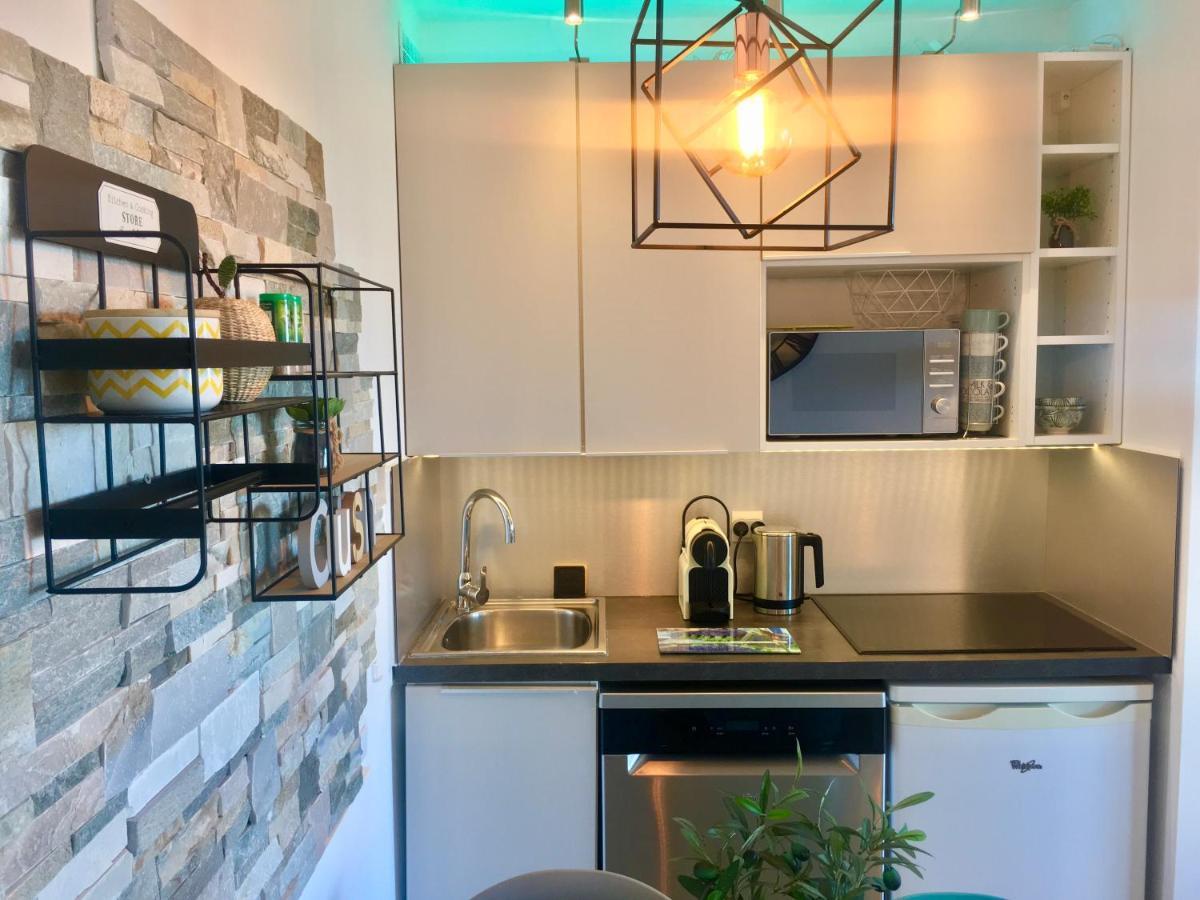 Myhome Riviera - Sea View Apartment