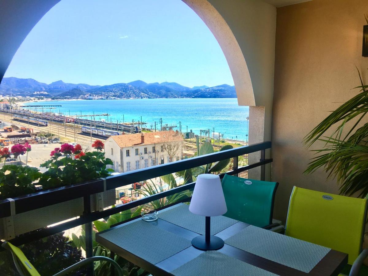 Myhome Riviera - Sea View Apartment